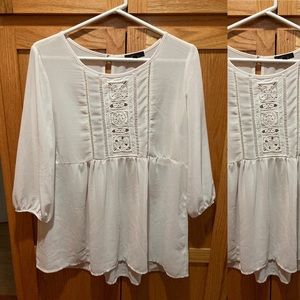 Beautiful sheer cream boho embroidered peasant shirt size XL Juniors natural lif